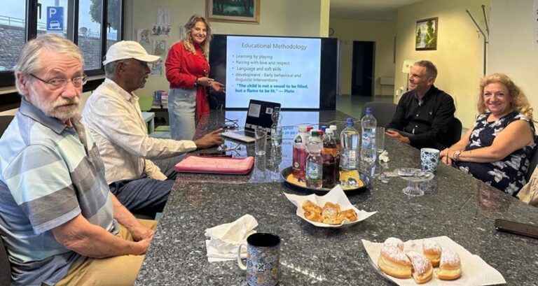 From left to right: Claus Raemer, Mahmoud Elshaik Salawi, Dr Karima Al Madhoun, Christian Scheidgen and Lydia N. (Photo: Smelty + Partners)